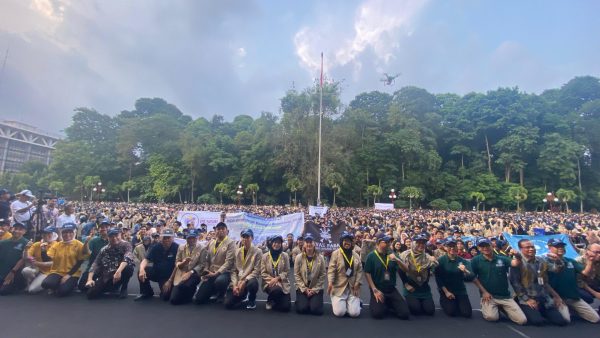 Minum Susu dengan peserta terbanyak yakni 11.150 mahasiswa di Balairung Universitas Gadjah Mada (28/6).