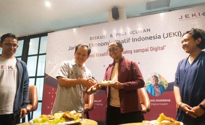 Jaringan Ekonomi Kreatif Indonesia (JEKI) secara resmi diluncurkan di Hotel Des Indes Menteng, Jakarta yang ditandai dengan peluncuran JEKI Berbagi Modal