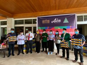 CSR, Aice Dukung Pemulihan Ekonomi Sumsel Lewat Distribusi Masker Medis