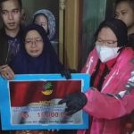 Blusukan Cara Risma Dalami Masalah dan Temukan Solusi Kebijakan