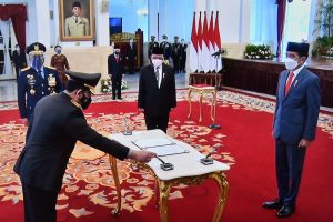 Presiden Jokowi Lantik Kapolri Baru Komjen Pol Listyo Sigit Prabowo