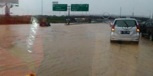 Banjir di Tol Japek, Jasa Marga Berlakukan Contraflow 7 Kilometer