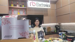 Untung Berlipat dengan Mesin Mie Otomatis Pertama di Indonesia