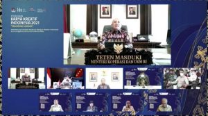 Menkop Teten: UMKM Jangan Hanya Buat Kripik, Akik dan Batik