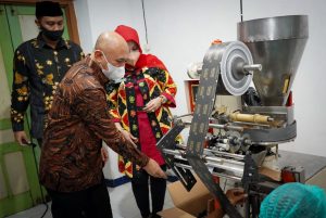 Indonesia Defisit Gula 3 Juta Ton, MenkopUKM Dukung Inovasi Gula Cair