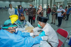 MenkopUKM: Pemulihan Ekonomi dan Kesehatan Harus Beriringan