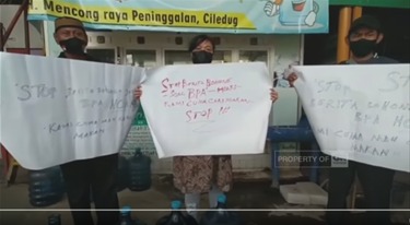 Para pemilik usaha depot air minum isi ulang di wilayah Cileduk, kota Tangerang, dibuat resah oleh beredarnya isu galon guna ulang berbahan Policarbonat yang dituding mengandung bahan Bisfenol A (BPA)