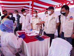 MenKopUKM Gencarkan Vaksinasi di Kabupaten Garut Melalui Kolaborasi LPDB-KUMKM dan Koperasi