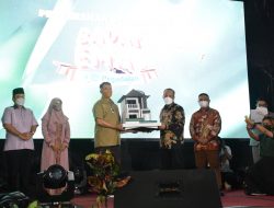 Pegadaian Serahkan Hadiah Rumah Rp1,25 M Kepada Nasabah di Jambi