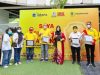 Fahira Idris Berikan Piagam Penghargaan DPD RI Pada Keluarga Besar Golkar DKI Jakarta dalam Kegiatan Vaksinasi Covid-19