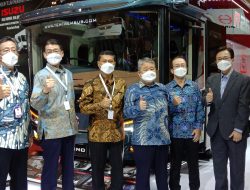 Hino  Hadirkan Dutro 110 SDBL – Flexicab dan  Bus R260 di GIIAS 2021