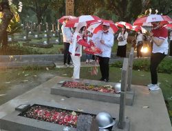 Peringati Hari Pahlawan, Moeldoko Center Ajak Generasi Milenial Ziarah Kubur dan Doa Bersama