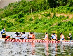 Naik Perahu Naga, Presiden Jokowi Resmikan Bendungan Ladongi di Kolaka Timur