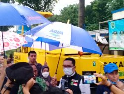 Bantu Perbaikan Jalan, Gubernur Jabar Apresiasi Aqua Subang