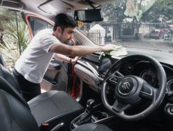 Tips Hindari Kaca Mobil Berjamur