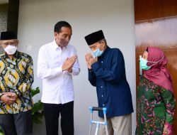 Presiden Jokowi Jenguk Buya Syafii Maarif