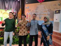 Suku Dinas Kebudayaan Kota Administrasi Jakarta Timur Gelar Kabaret Komedi Punokawan Betawi