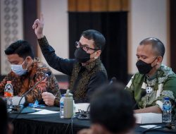 Wishnutama Berbagi Strategi Transformasi Digital bagi UMKM pada Rakornas Transformasi Digital Koperasi & UMKM 2022