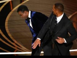 Aktor Will Smith Tampar Chris Rock Karena Bela Istri di Acara Oscar 2022
