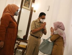 Gubernur Anies didampingi Istri Fery Farhati Halal Bilhalal dengan ASN Pemprov DKI