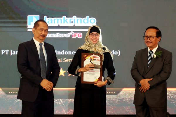 Sejumlah Perusahaan BUMN, BUMD dan Swasta Raih Penghargaan GRC & Performance Excellence Award 2022
