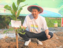 Peringati 110 Tahun Sharp Tanam 11.000 Pohon di Sepanjang Aliran Sungai Citarum