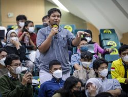 MenKopUKM Ajak Mahasiswa Berwirausaha dan Berkoperasi