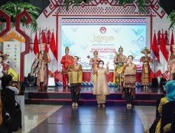 Kriya Nusa 2022 Ajang Pertunjukan Karya Wastra dan Perias Disabilitas Unjuk Gigi