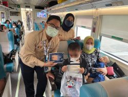 Hari Pahlawan, Petugas Pasar Senen dan Gambir Berkostum Pahlawan