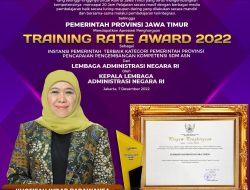 Pemprov Jatim Terima Penghargaan Instansi Terbaik di Ajang Training Rate Award 2022