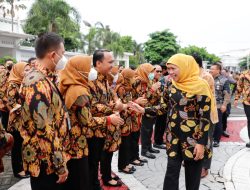 Gubernur Khofifah Apresiasi Kinerja ASN atas Prestasi dan Kemajuan Pembangunan Jatim