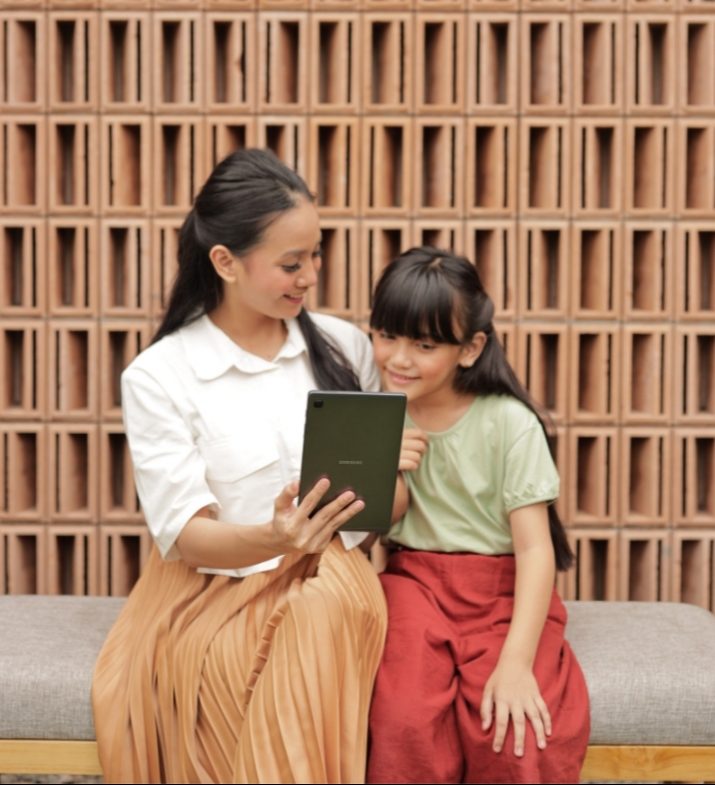 Parents, Berikut Tips untuk Menemani Anak Belajar Bebas Drama