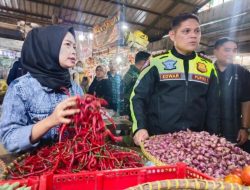 Antisipasi Inflasi Jelang Ramadhan, Bupati Purwakarta Cek Harga Sembako di Pasar Tradisional