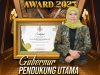 Gubernur Khofifah Terima Penghargaan Baznas Award 2023 Sebagai Gubernur Pendukung Utama Pengelolaan Zakat