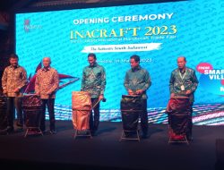 Menparekraf Sandiaga Buka Pameran Inacraft 2023