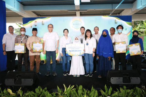PT Federal International Finance (FIFGROUP) yang merupakan bagian dari Astra Financial dan juga salah satu anak perusahaan PT Astra International Tbk, menyalurkan bingkisan serta bantuan kepada anak yatim, janda dhuafa, masyarakat sekitar dan Mitra.