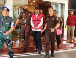 Menterinya Jadi Tersangka, Kominfo Hormati Proses Hukum