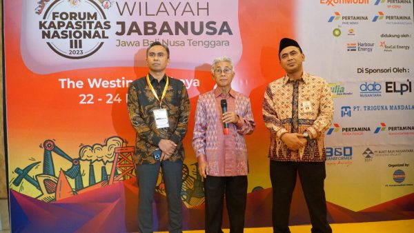Kepala SKK Migas Dwi Soetjipto saat membuka Forum Kapnas wilayah Jawa, Bali, Madura dan Nusa Tenggara (Jabanusa) di Surabaya, Senin (22/5).