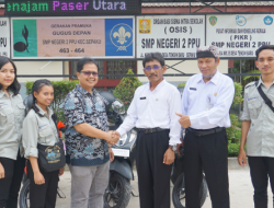 FIFGROUP Fasilitasi Akses Guru Lewat Bantuan Motor