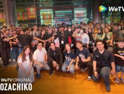 Artis WeTV Original Mozachiko Kasih Kejutan Ke Pengunjung Jakarta Fair Kemayoran