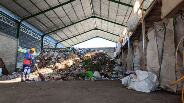 Di Tengah Yogyakarta Darurat Sampah, TPS3R KUPAS Desa Panggungharjo Menjadi Solusi Sistem Kelola Sampah Yang Dapat Direplikasi