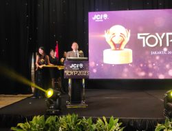 Ardi Setiadharma Raih Penghargaan Ten Outstanding Young Person
