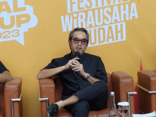 Direktur Utama Smesco Indonesia, Leonard Theosabrata