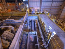 MIND ID Lakukan Hilirisasi dengan Meresmikan Smelter Tembaga di Gresik
