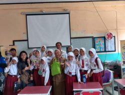 Fiesta Seafood Goes To School Kampanyekan Ayo Makan Seafood untuk Kecerdasan Anak