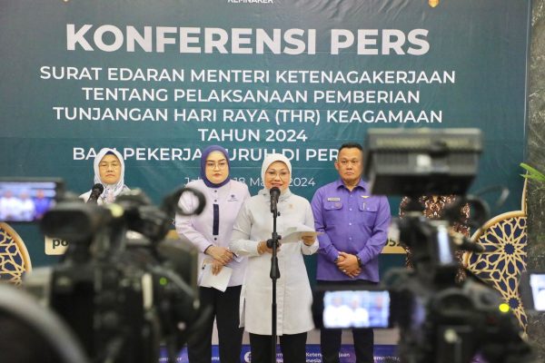 Menaker Ida Fauziyah