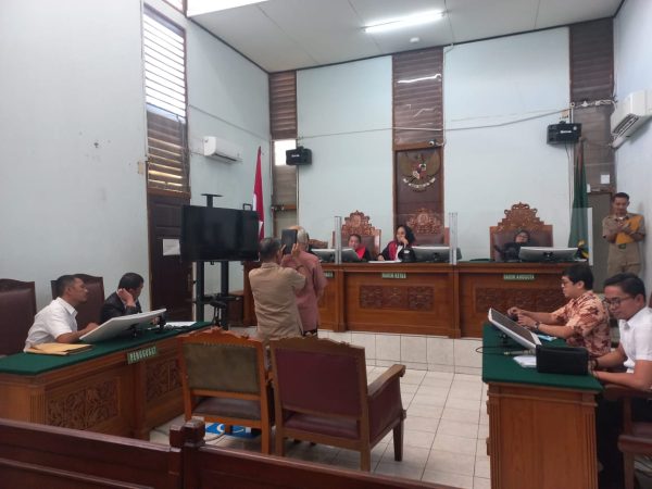 A Hamid Ali sebagai komisaris NKLI diambil sumpahnya dalam persidangan PN Jaksel.