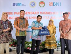Safari Ramadan, BNI dan UNAIR Berkolaborasi Bagi 1.000 Paket Sembako