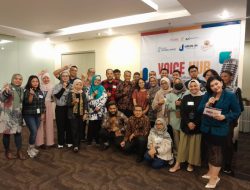 Voice Hub Tempat Bangun Jejaring dan Terampil Komunikasi Bahasa Inggris