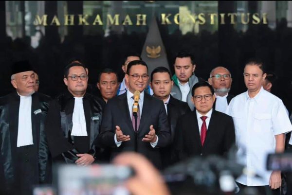 Anies Baswedan dan Muhaimin Iskandar di Sidang Sengeketa Pilpres 2024 Mahkamah Konstitusi (Beritakota.id)